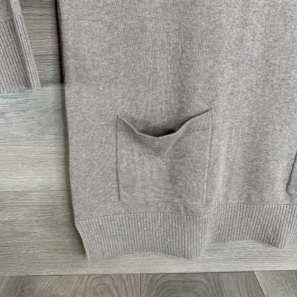 Eight Eight Eight Tunic Sweater Womans M Tan Brown Stripe Front Pockets LS - Picture 3 of 9